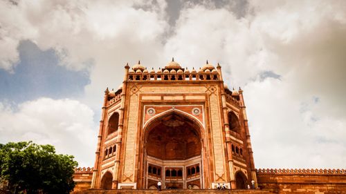 Step Into History: A Complete Travel Guide To Fatehpur Sikri, Uttar Pradesh